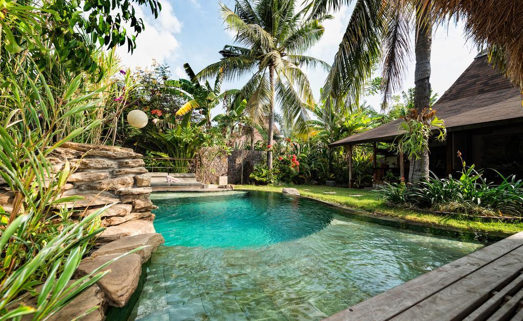 Villa Bhuvana With Private Swimming Pool Gili Trawangan Bilik gambar